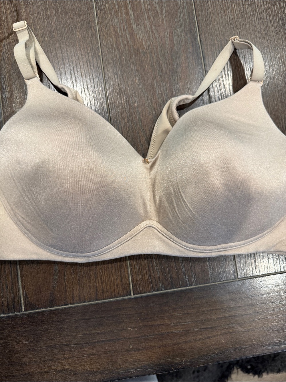 Cacique Everyday Smooth T-Shirt Bra - Nude size 42C lightly padded.